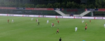 世界杯比赛结果-中甲首轮再现巨大争议 贵州4个进球3个被吹